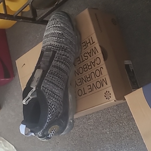 Brand NEW Nike vapormax 2020 edition - Picture 3 of 5